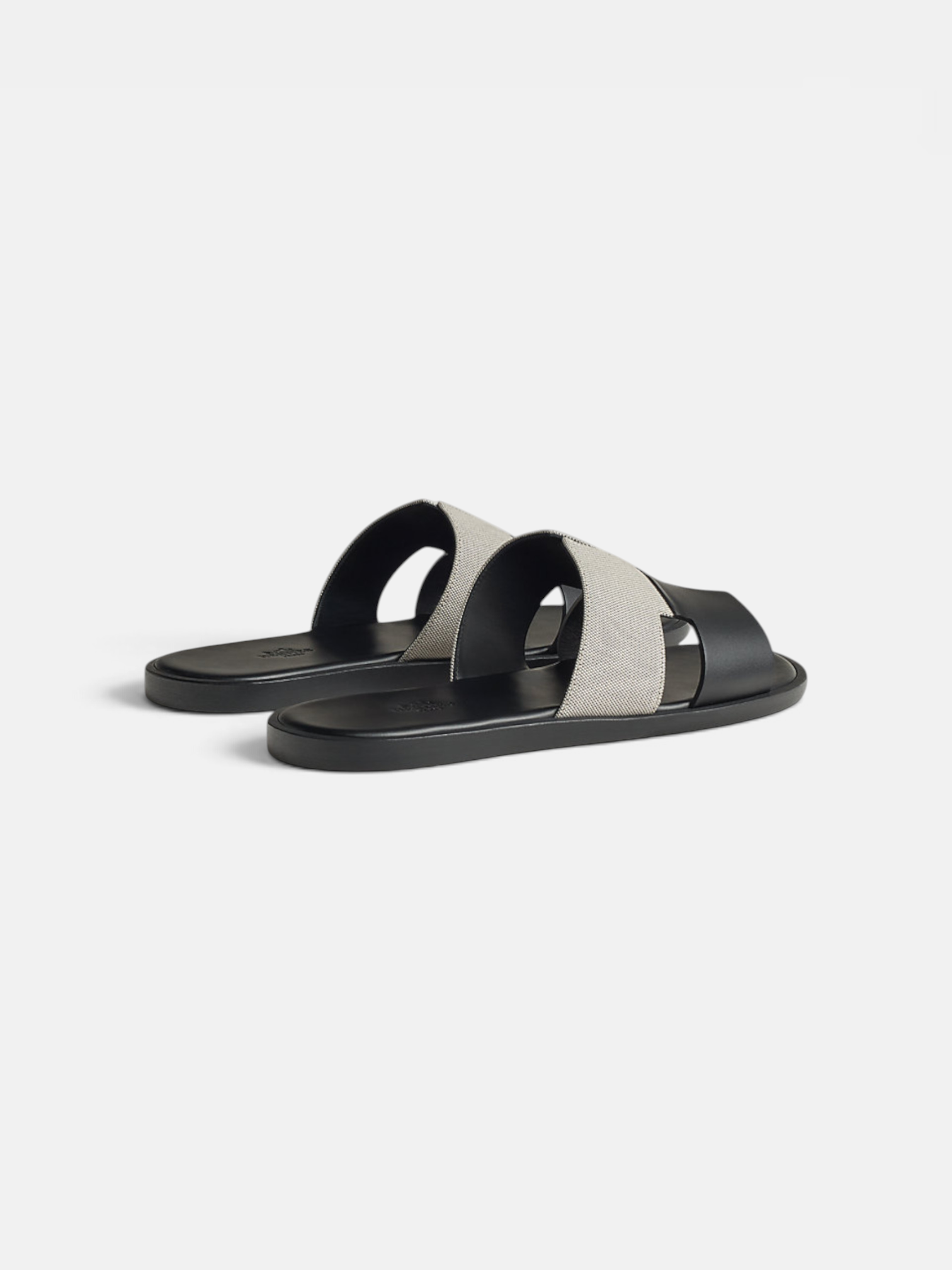 Hermes Hermes Izmir Sandal Prunoir – side profile view in premium quality with AA+ craftsmanship