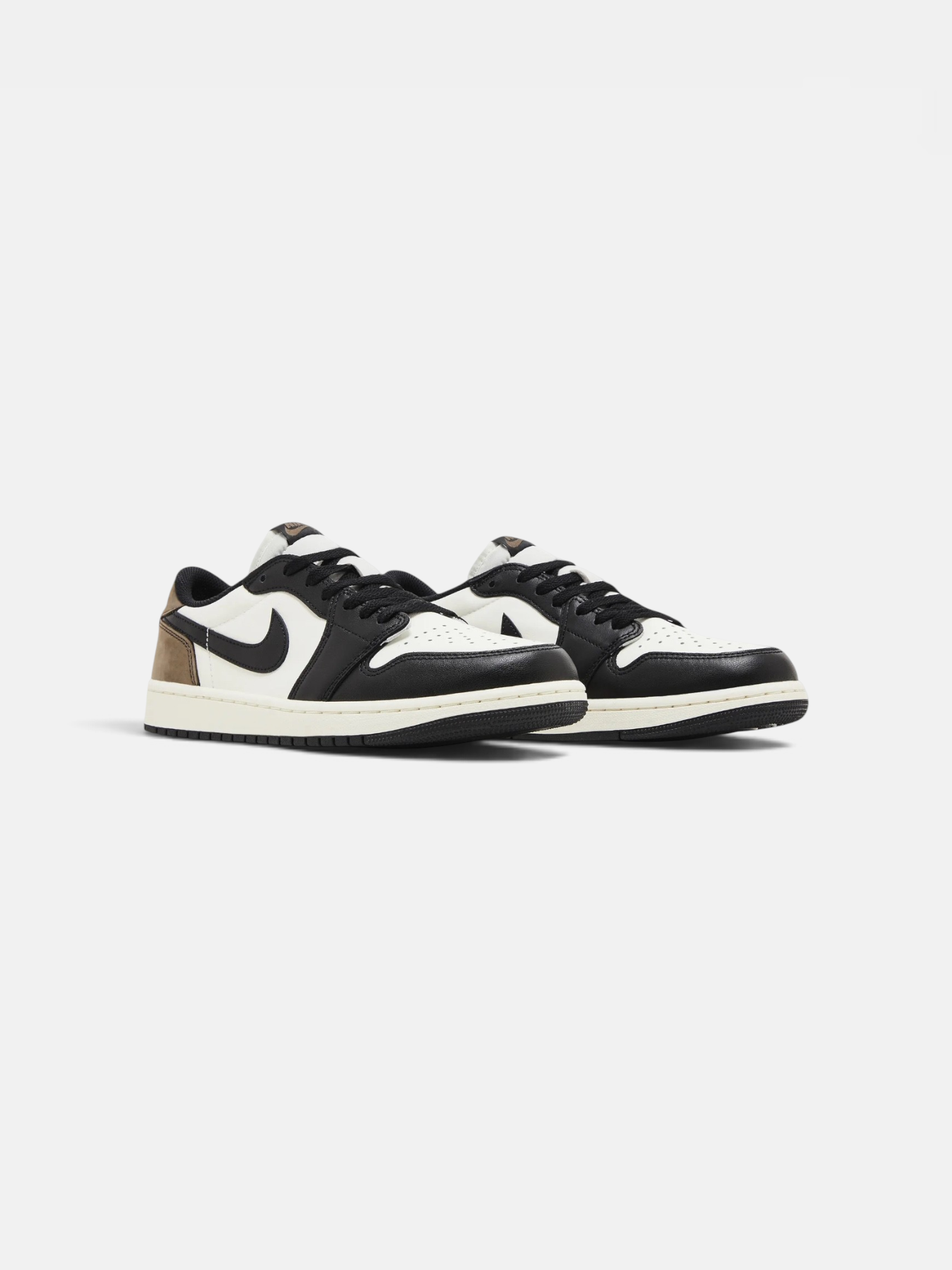 Jordan Jordan 1 Retro Low OG Mocha – detail view in premium quality with AA+ craftsmanship