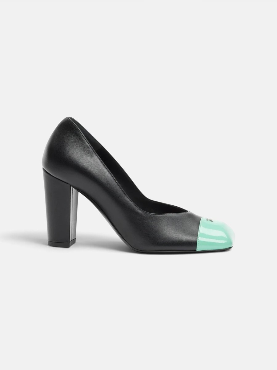 Chanel  Pumps in Lambskin & Patent Calfskin Black/Green
