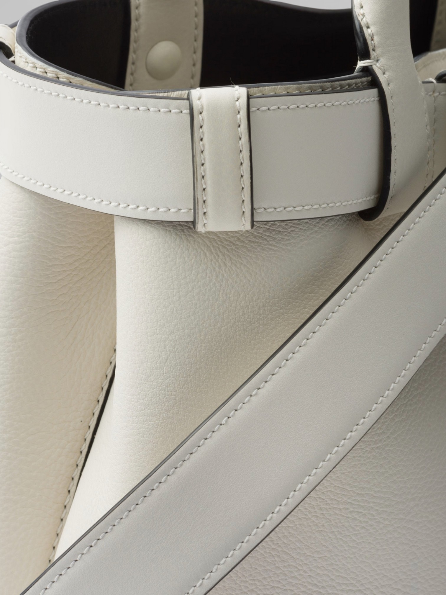 Prada Prada Buckle Small Leather Handbag White – detail view in premium quality with AA+ craftsmanship