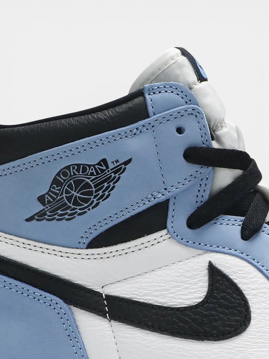 Jordan 1 Retro University Blue - Preview