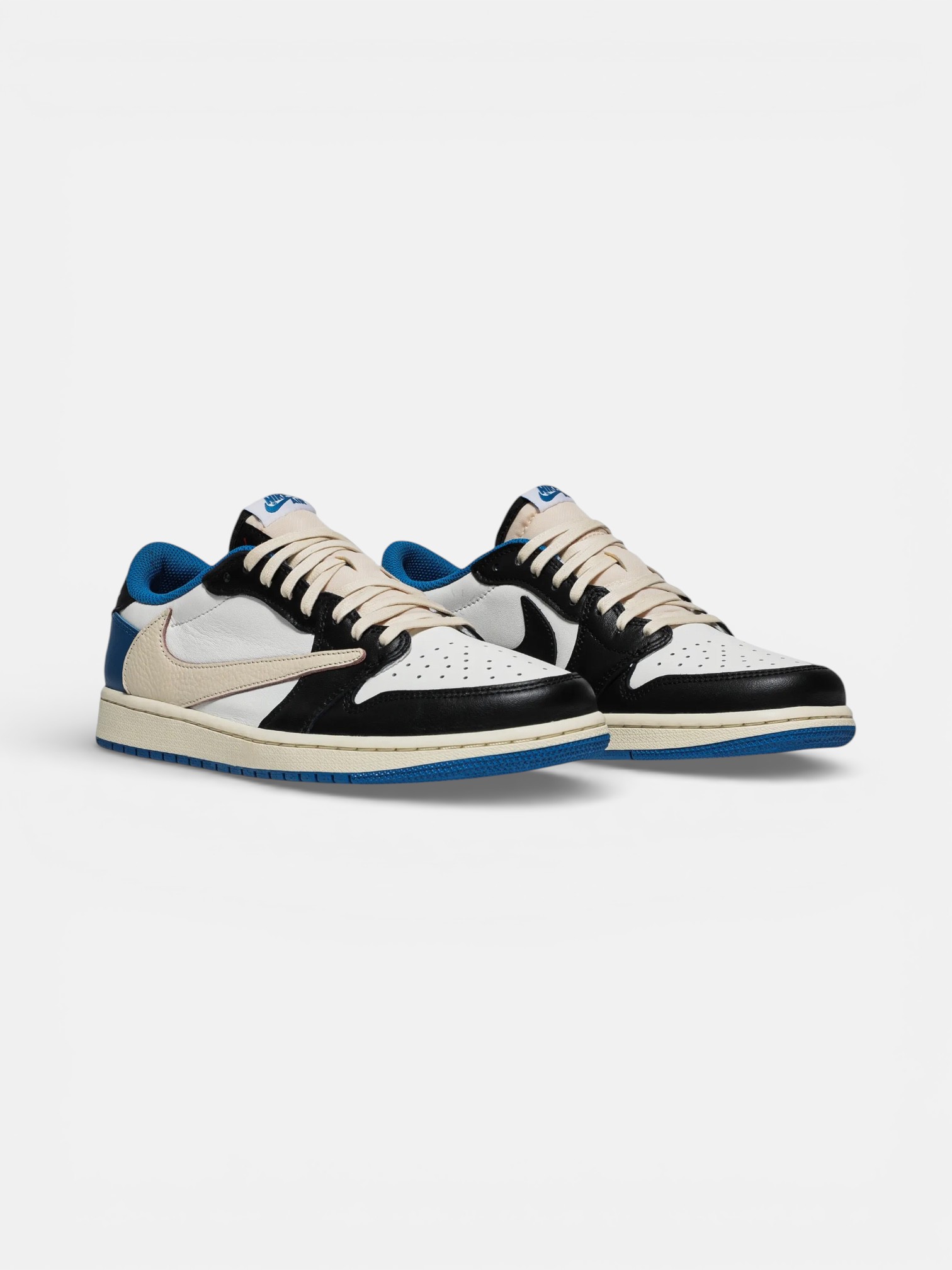 Jordan Jordan 1 Retro Low OG SP Fragment x Travis Scott – detail view in premium quality with AA+ craftsmanship