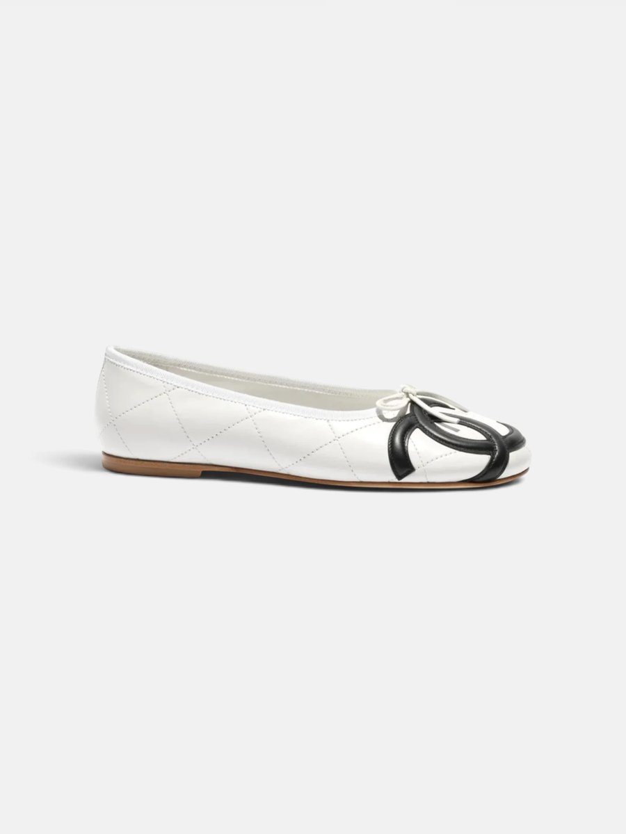 Chanel Ballet Flats in Lambskin White