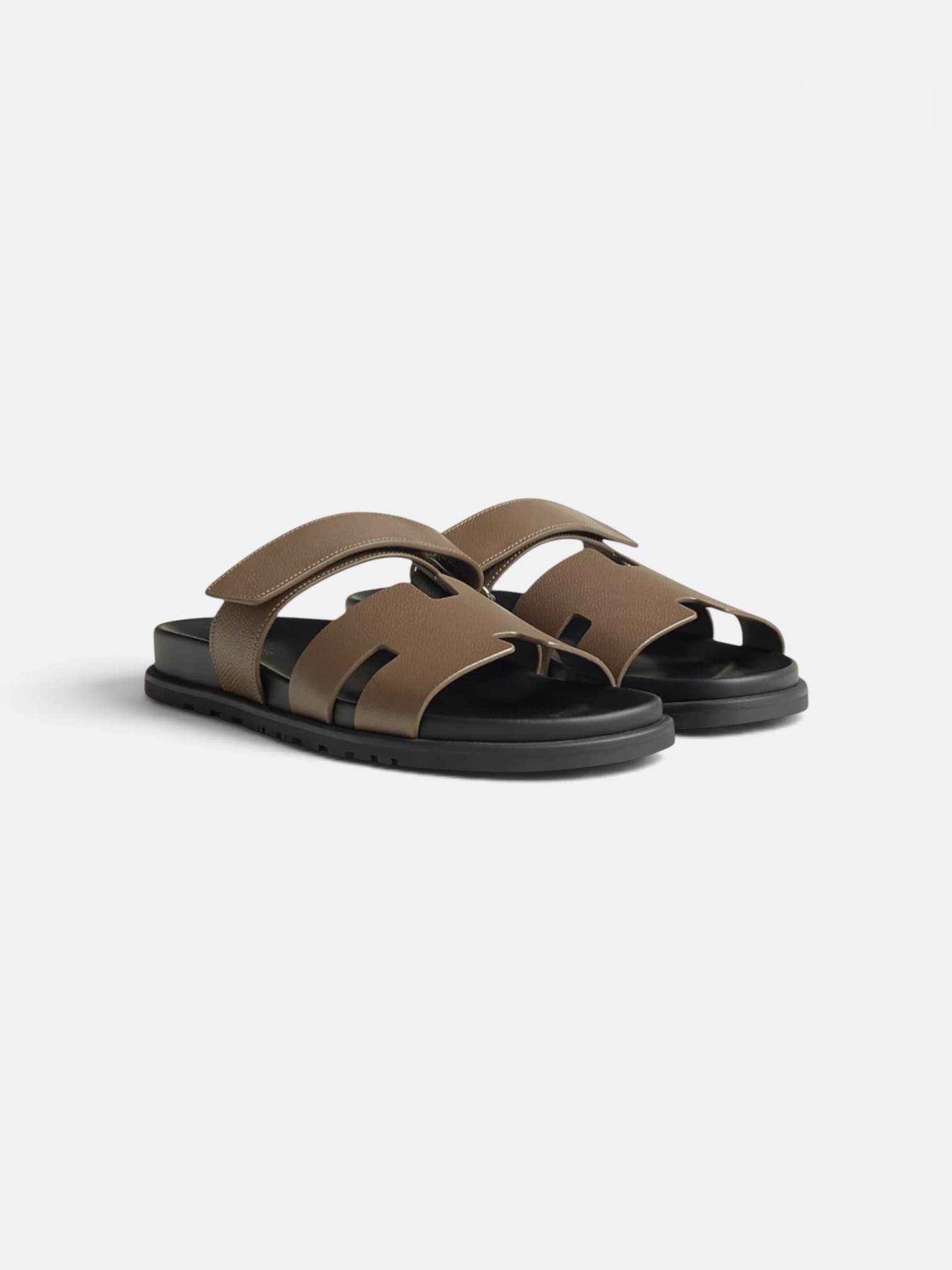Hermes Hermes Chypre Sandal Etoupe – side profile view in premium quality with AA+ craftsmanship
