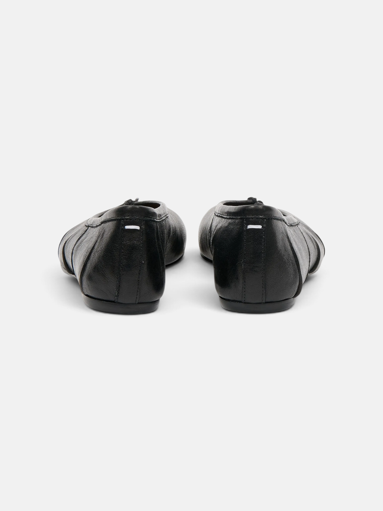 Maison Maison Margiela Tabi Ballerina Black – close-up detail view in premium quality with AA+ craftsmanship