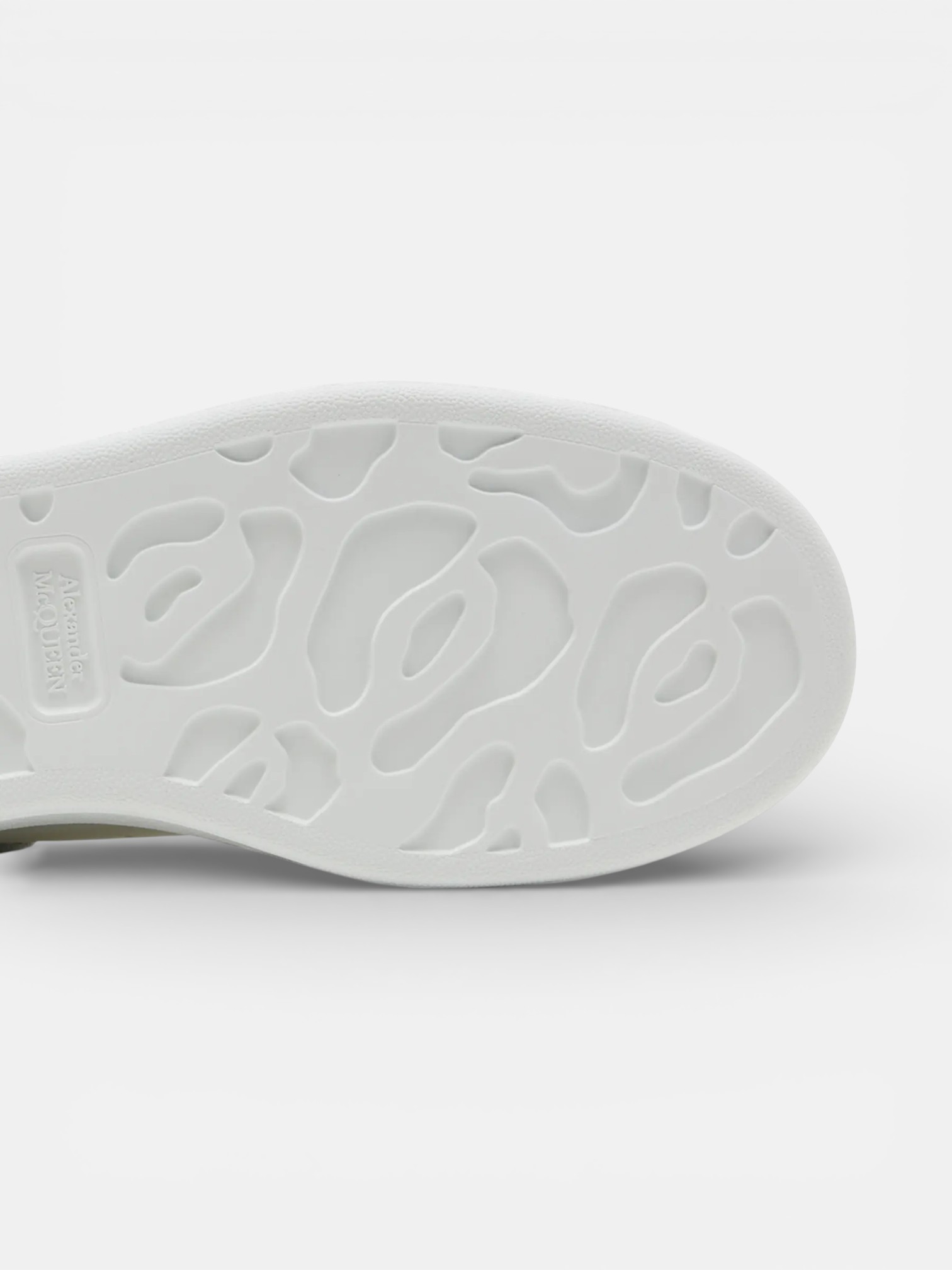 Alexander Alexander McQueen Sneaker White Grey Suede – detail view in premium quality with AA+ craftsmanship