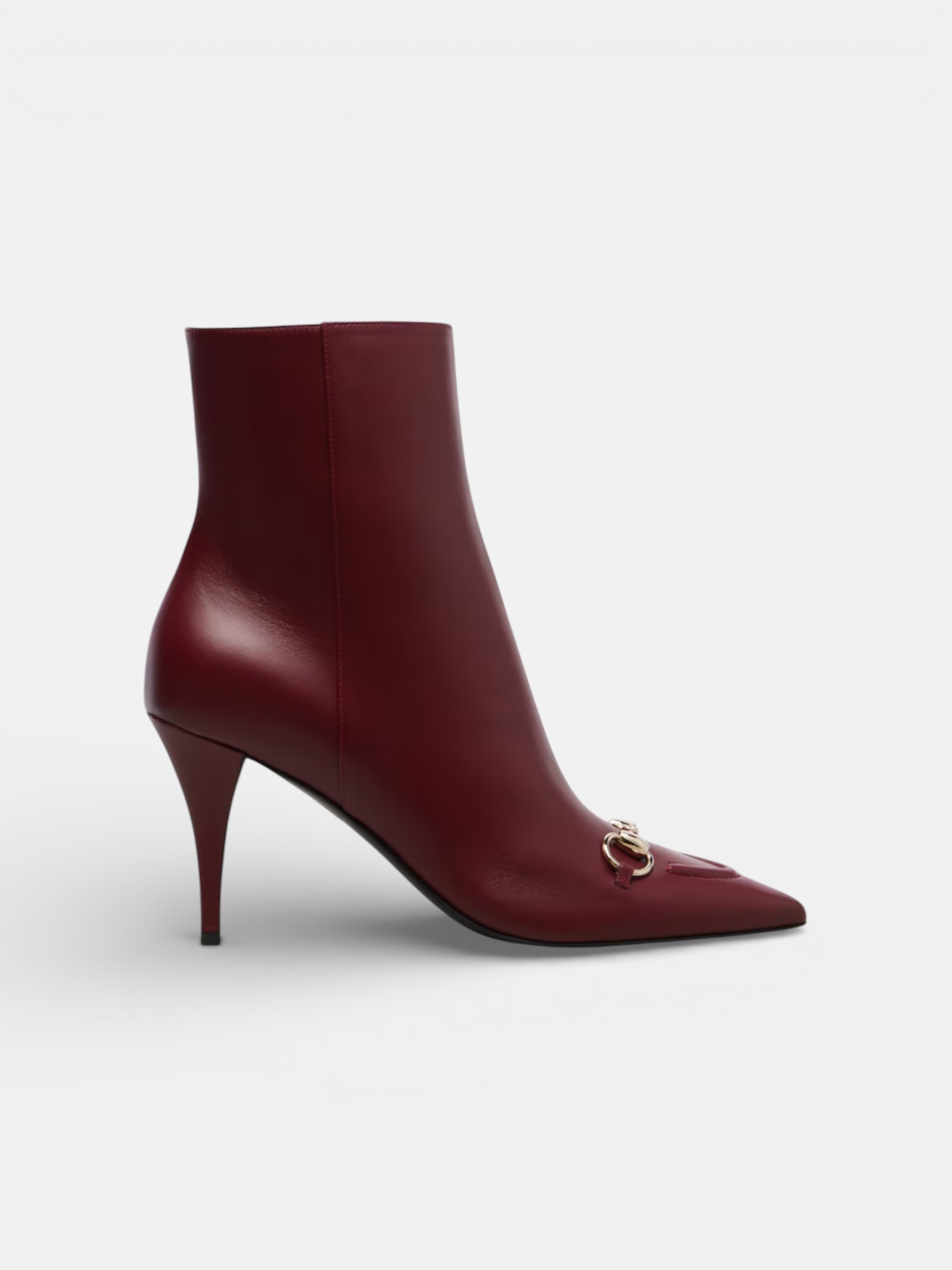 Gucci Gucci Horsebit Ankle Boots Burgundy – close-up detail view in premium quality with AA+ craftsmanship