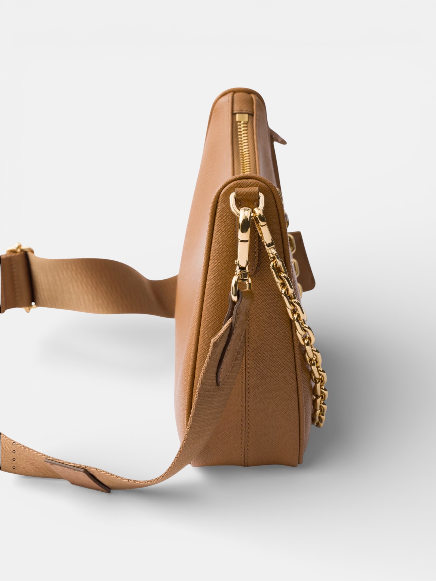 Prada Prada Re-Edition 2005 Saffiano Caramel – back view in premium quality with AA+ craftsmanship