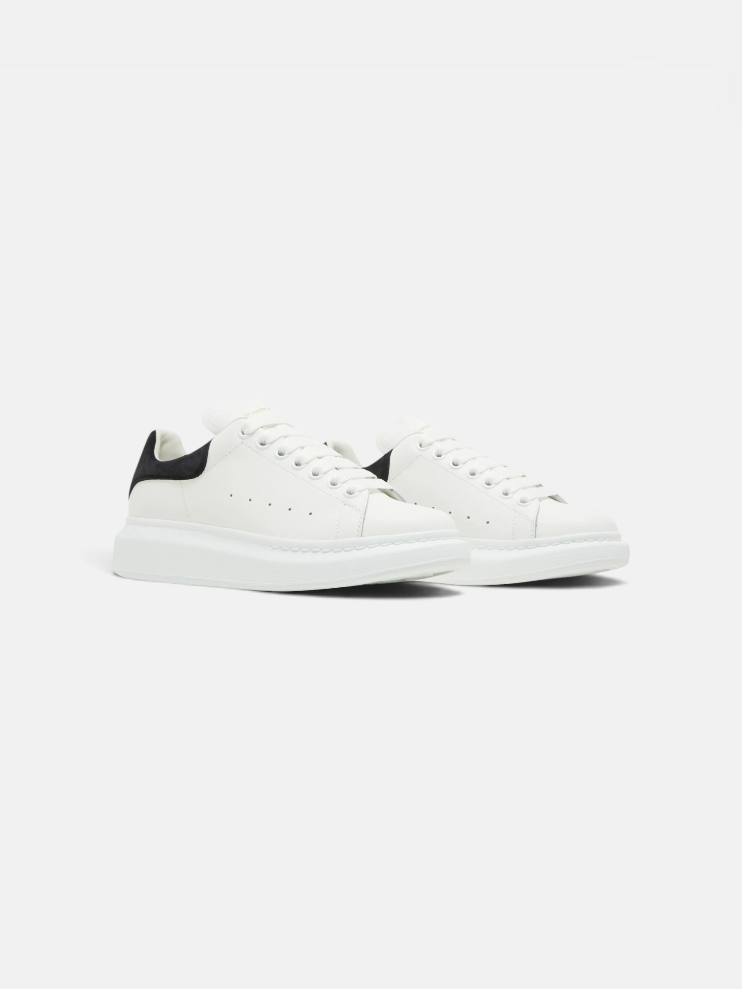 Alexander Alexander McQueen Sneaker White Black – detail view in premium quality with AA+ craftsmanship