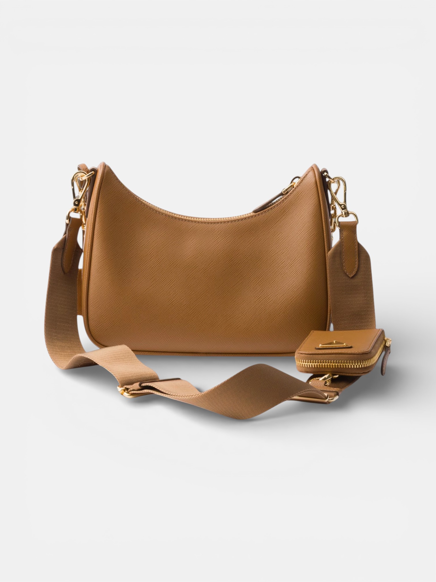 Prada Prada Re-Edition 2005 Saffiano Caramel – close-up detail view in premium quality with AA+ craftsmanship