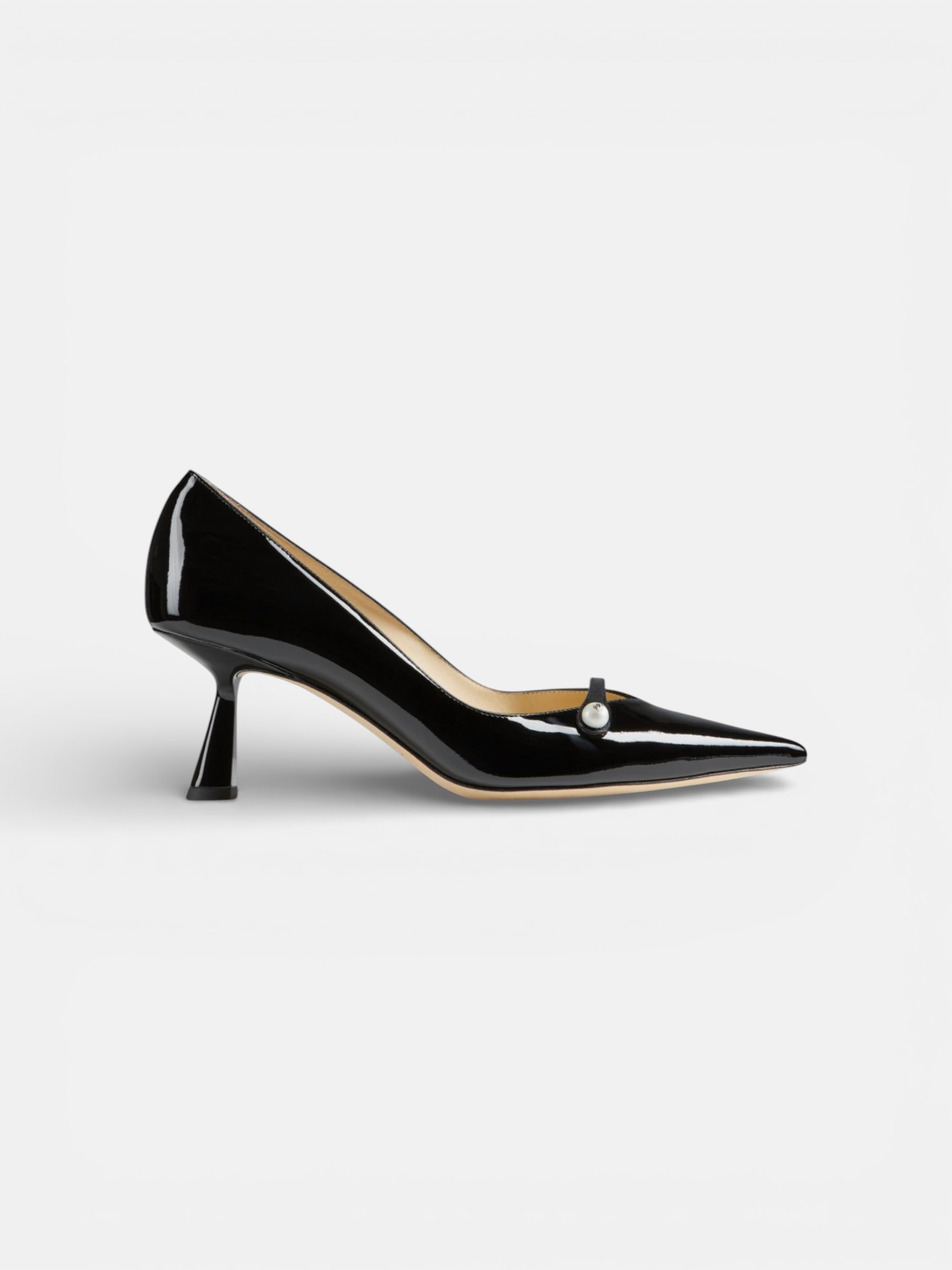 Jimmy Jimmy Cho Black Patent Pointed Pumps Pearl Detail – close-up detail view in premium quality with AA+ craftsmanship