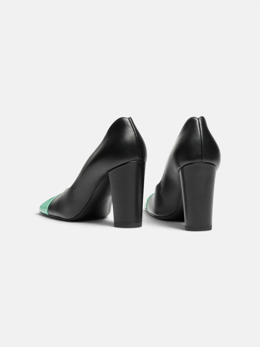 Chanel  Pumps in Lambskin & Patent Calfskin Black/Green - Preview