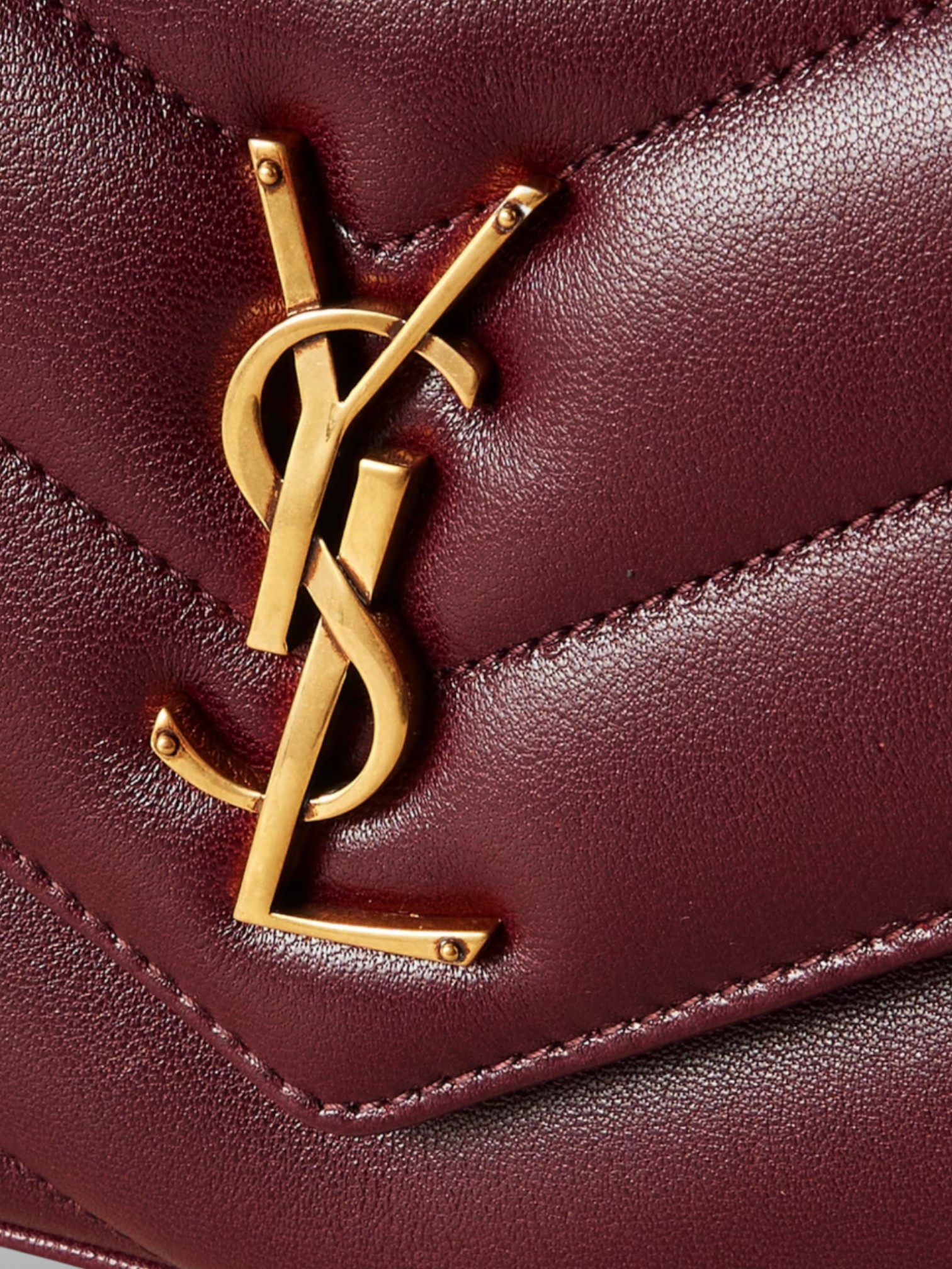 YSL LouLou Small in Burgundy, Logo Detail