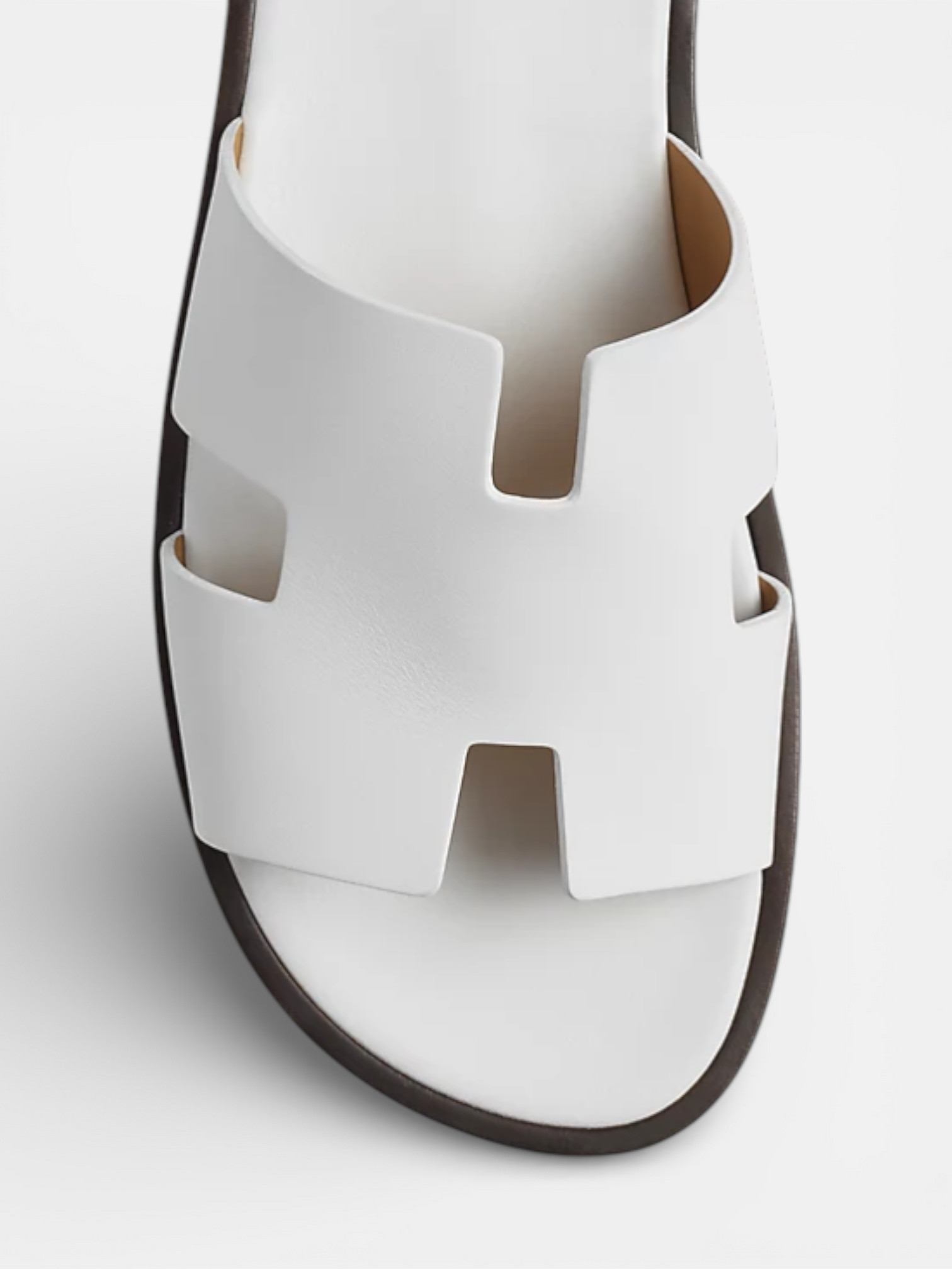 Hermes Hermes Izmir Sandal Blanc – back view in premium quality with AA+ craftsmanship