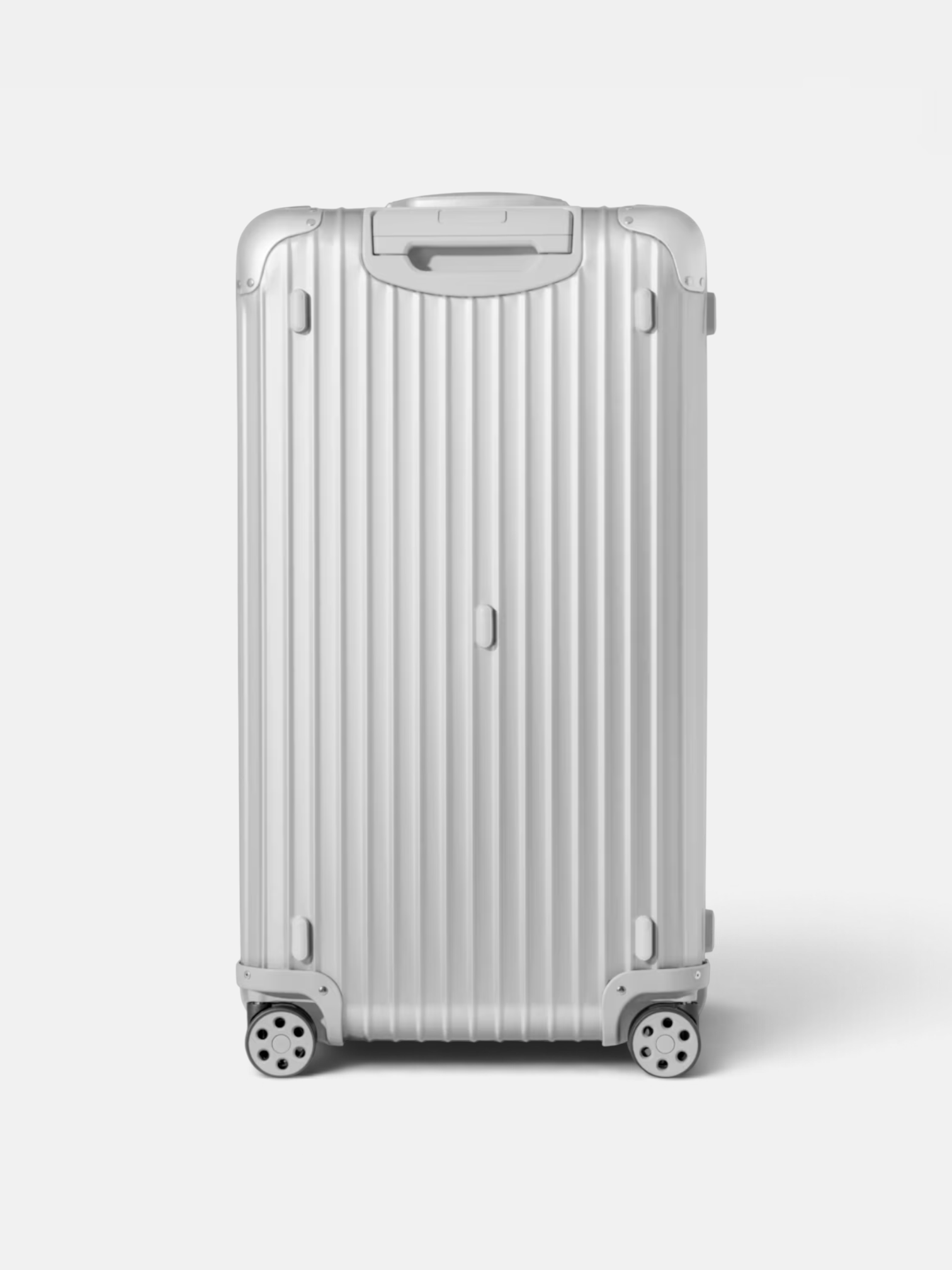 Rimowa Rimowa Trunk Plus Silver – close-up detail view in premium quality with AA+ craftsmanship