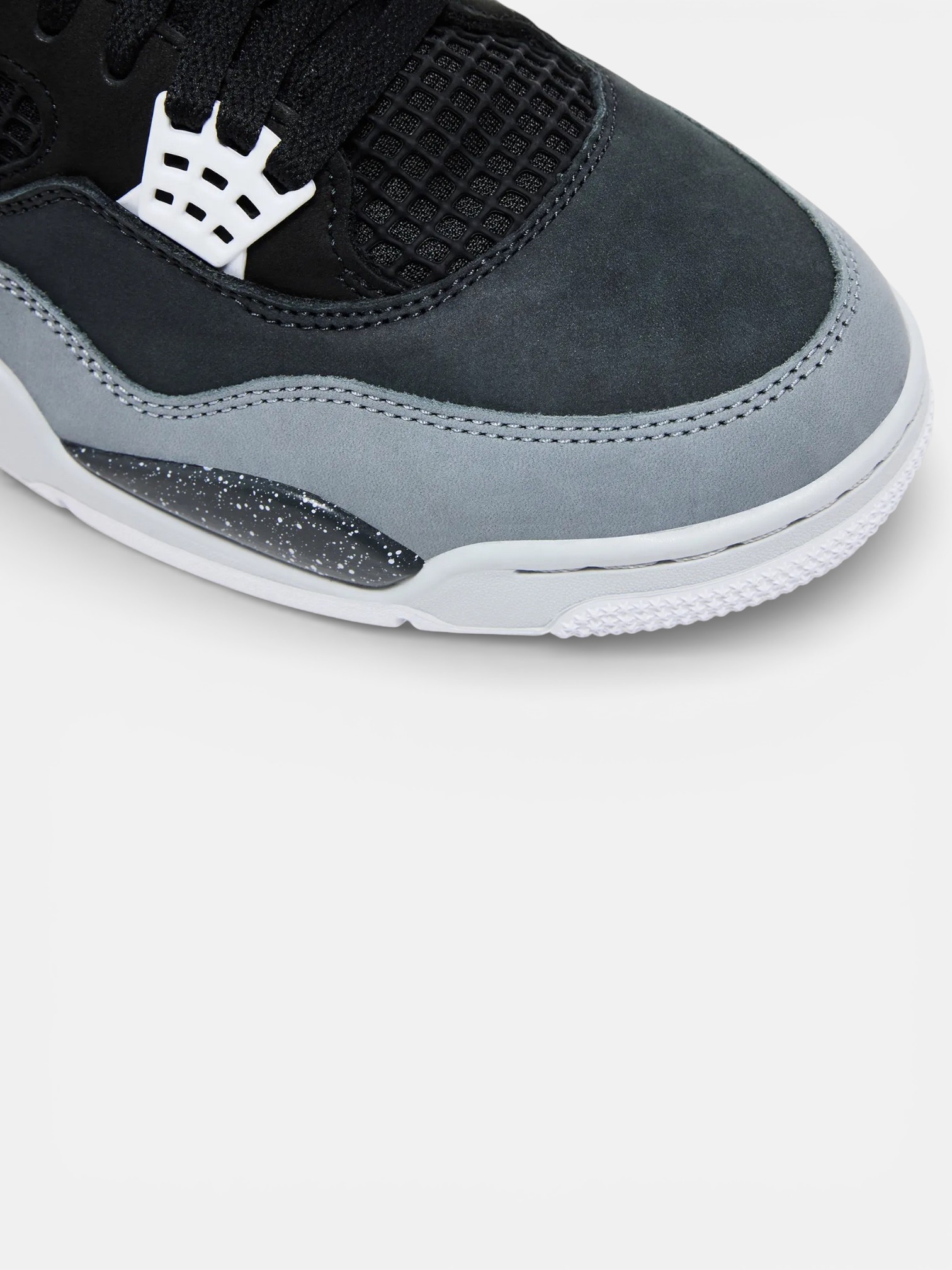Jordan Jordan 4 Retro Fear – detail view in premium quality with AA+ craftsmanship