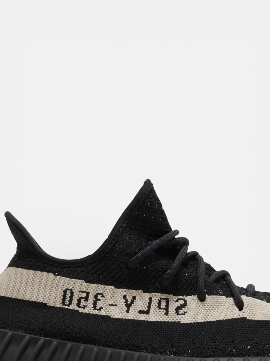 Adidas Yeezy Boost 350 V2 Oreo - Preview
