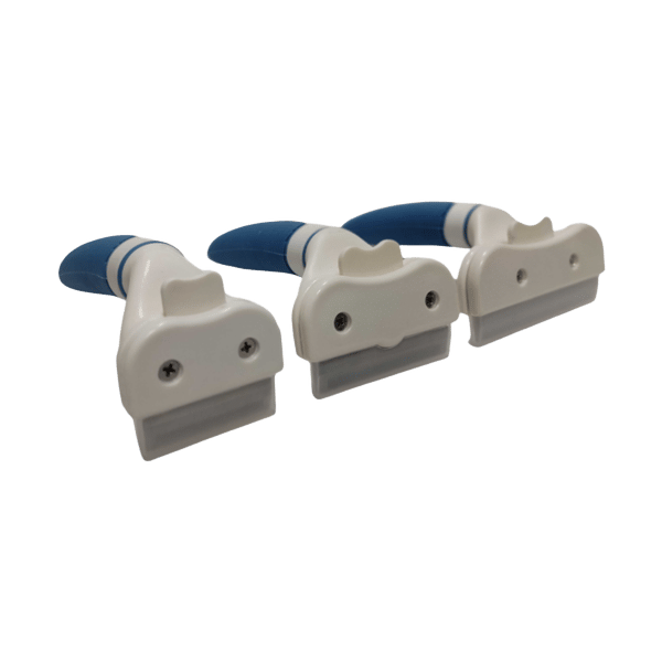 Deshedder With Rubber Grip Handle