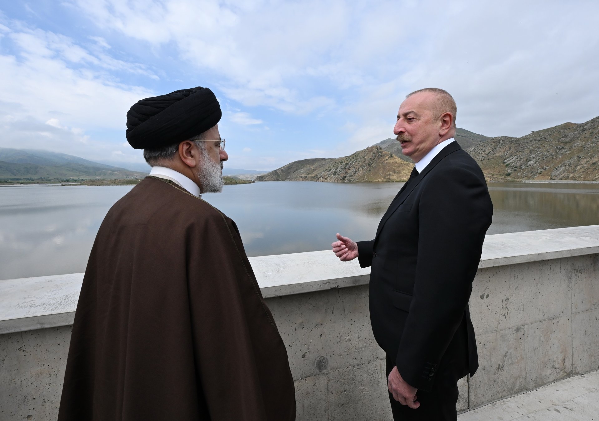 Ilham Aliyev and President Seyyed Ebrahim Raisi met at the Azerbaijan-Iran state border - 04