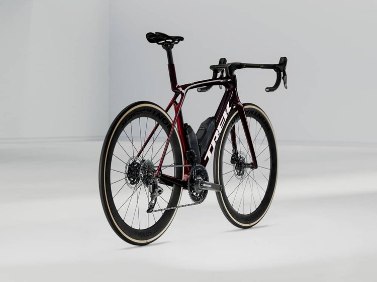 TREK MADONE SLR 7 AXS GEN 8 2026 - Review, Weight & Price