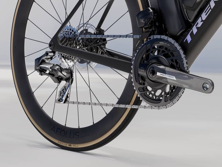 TREK MADONE SLR 7 AXS GEN 8 2026 - Review, Test & Price