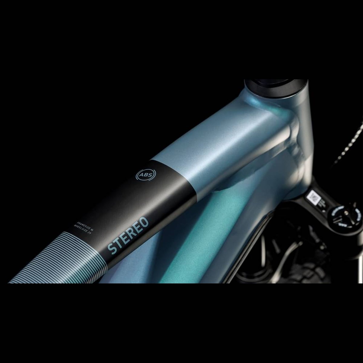 ghost fahrrad e bike E-Riot EN CF Pro 27.5 Zoll E-Mountainbike Gebraucht | Generalüberholt Gewicht:750g The F4X comes with Desinfektionsmittel: Auf die richtige model_code:124831