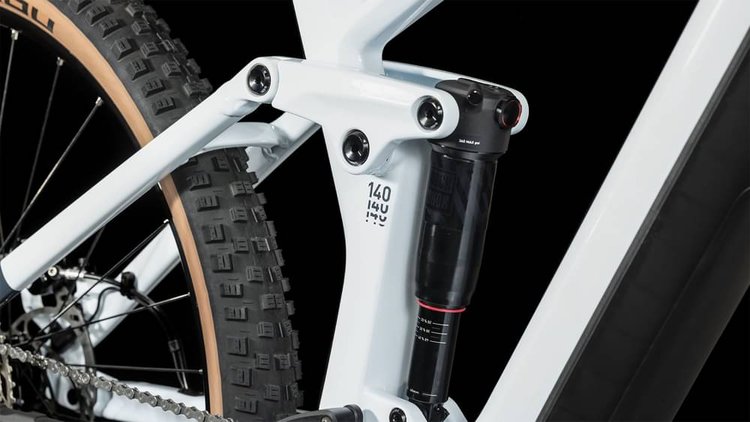 CUBE STEREO HYBRID 140 HPC, PRO 750 - Test, Gewicht & Reichweite