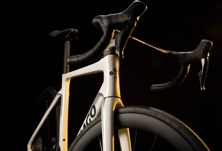 COLNAGO V4 SHIMANO 105 DI2 2025 - Review, Test & Price