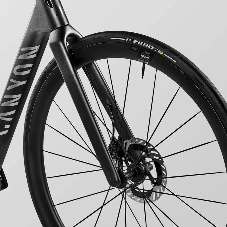 CANYON ULTIMATE CFR DI2 2026 - Review, Test & Price