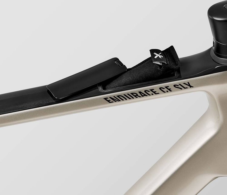 CANYON ENDURACE CF SLX 8 AXS AERO - Review, Test & Price