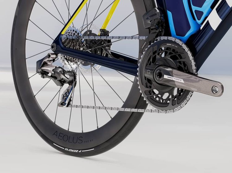 TREK MADONE SLR 7 AXS GEN 8 2025 - Review, Test & Price