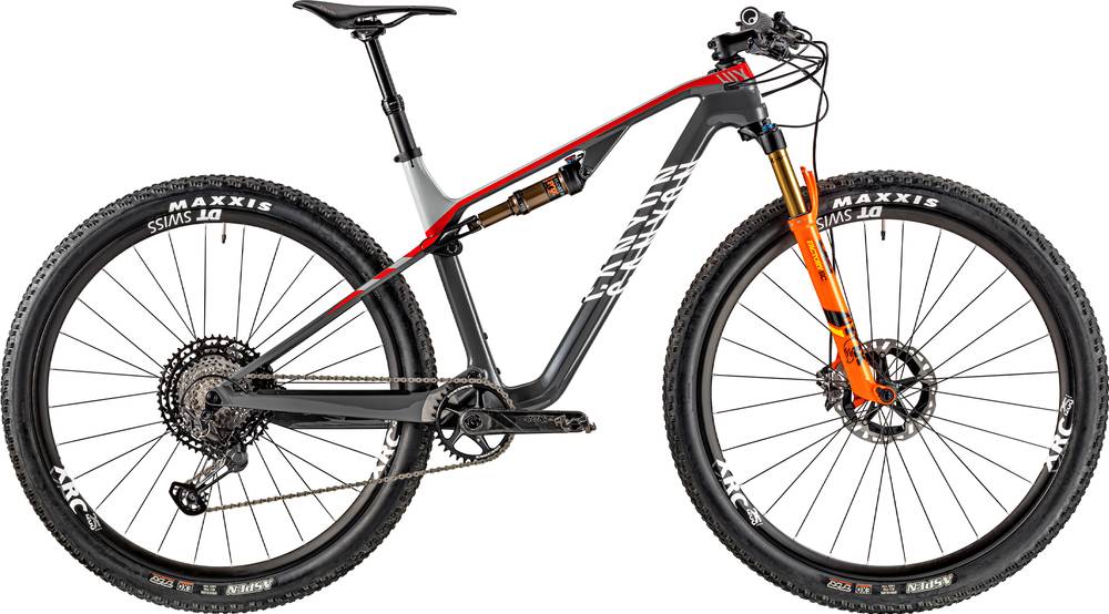 CANYON LUX CF SLX 9.0 TEAM - Review, Test & Price