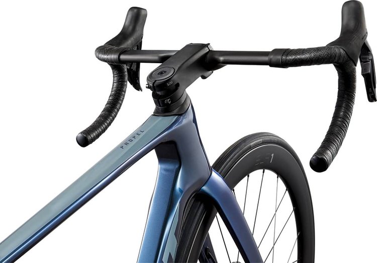 GIANT PROPEL ADVANCED PRO 0 DI2 2025 - Review, Test & Price
