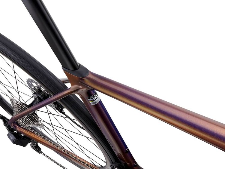 GIANT TCR ADVANCED PRO 2 2025 - Review, Test & Price