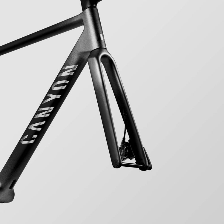 CANYON ULTIMATE CFR DISC FRAME AND BRAKE KIT 2026 - Review, Test