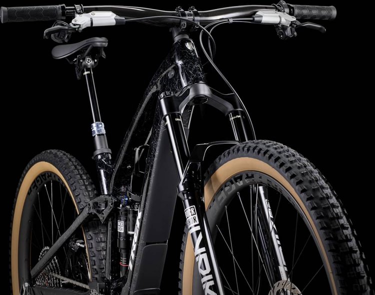 TREK FUEL EXE 9.9 XX AXS T-TYPE 2025 - Review, Test & Price