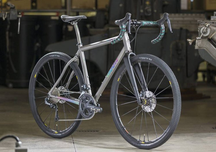 MOOTS ROUTT YBB FRAMESET 2019 - Test, Gewicht & Review