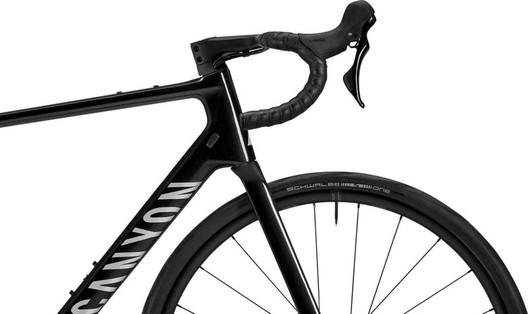 Mountain Bike Specialized Roubaix Vs Canyon Endurace CANYON