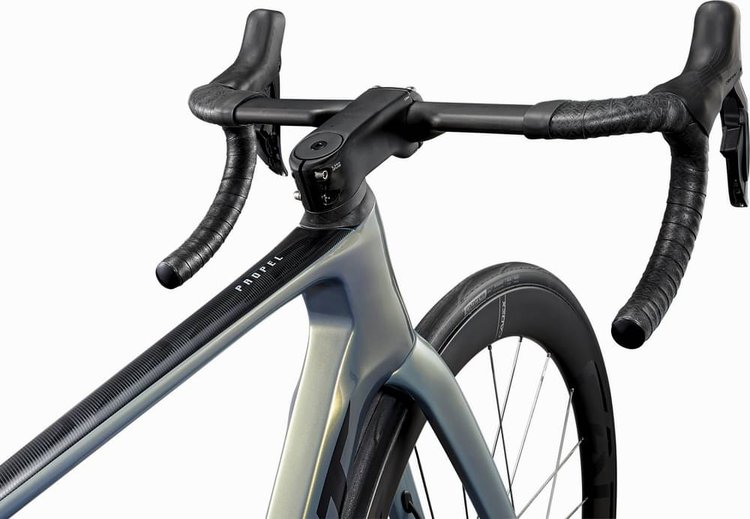 GIANT PROPEL ADVANCED SL 1 2025 - Review, Weight & Price