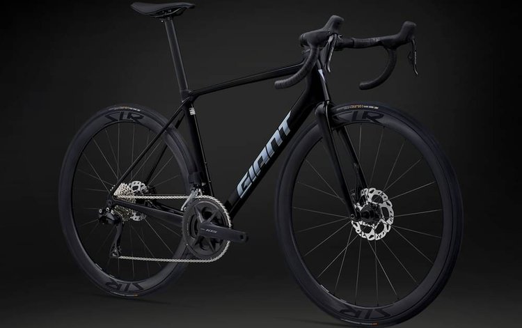 GIANT TCR ADVANCED PRO 1 DI2 2025 - Review, Test & Price