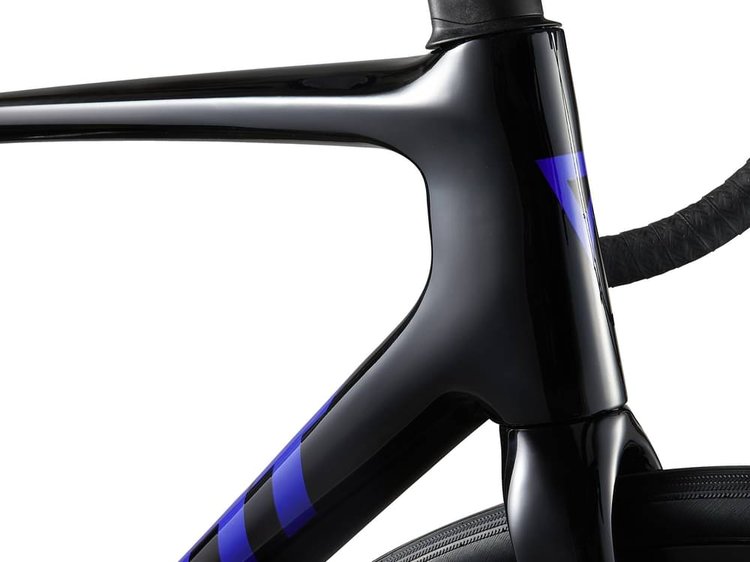 2024 ジャイアントのTCR ADVANCED 1 KOM 2024 Giant TCR Advanced Disc 1 KOM – Specs, Comparisons, Reviews
