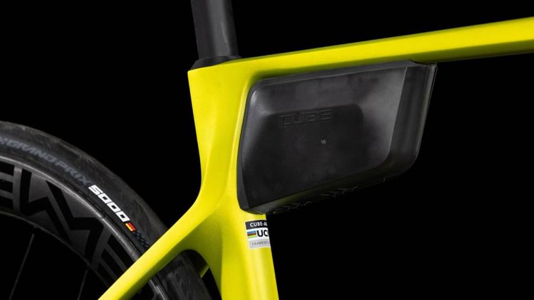 fahrradhelm sprechfunk CRNK Angler Alpha – Smart Helm mit LED & MIPS Hidoes C8 Auto-Anhänger für bis zu Größe:52-58 (M)