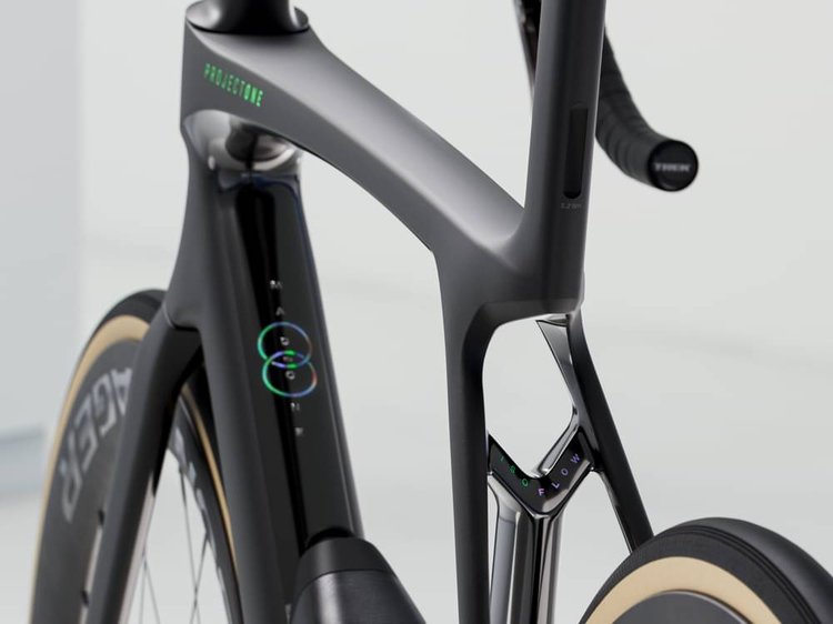 TREK MADONE SLR 7 AXS GEN 8 2025 - Review, Test & Price