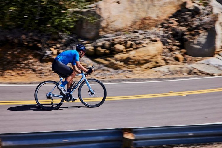 GIANT TCR ADVANCED 0 PC 2025 - Review, Test & Price