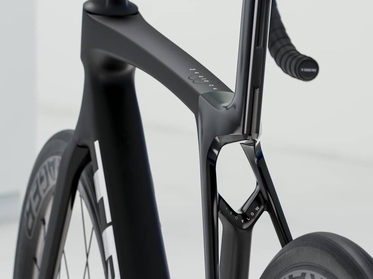 TREK MADONE SL 6 GEN 8 2025 - Review, Test & Price