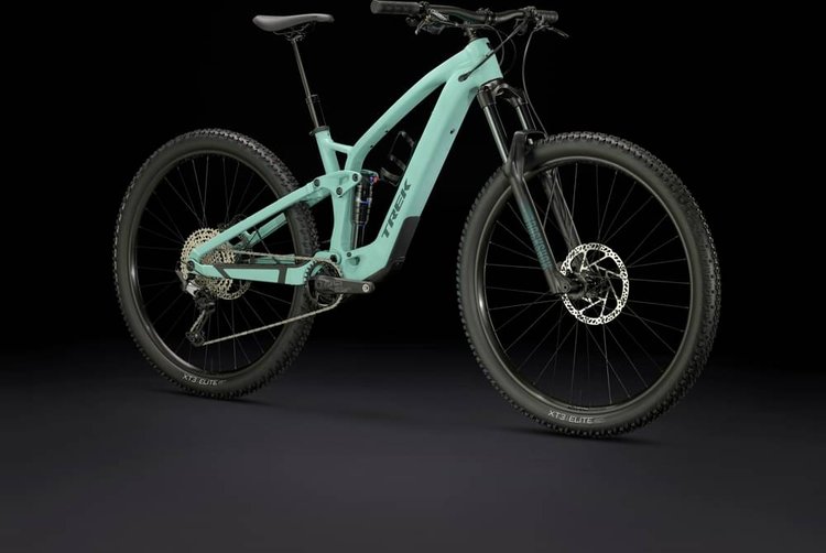 TREK FUEL EXE 5 2025 - Specs, Review, Test & Price