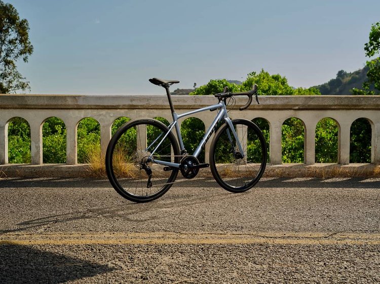 GIANT CONTEND AR 1 2025 - Review, Weight & Price