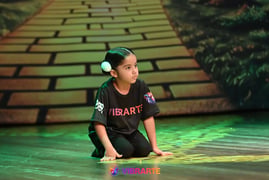 Aluna de Teatro Infantil da Vibrarte em O Mágico de Oz no Teatro Serafim Gonzalez em Praia Grande