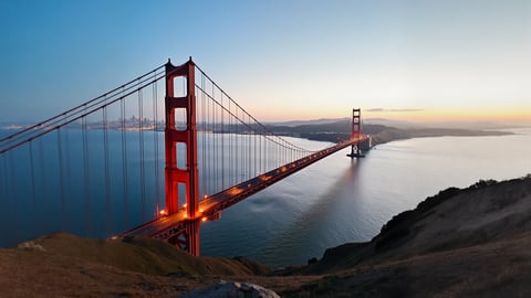 The Iconic Golden Gate Bridge on a Clear Sunny Day Desktop Preview