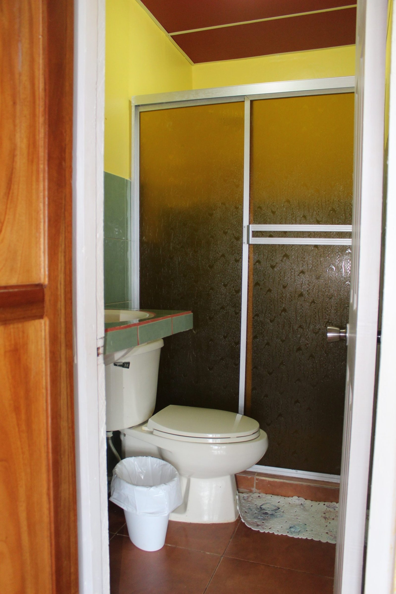 San Felix Fishing Lodge — baño con ducha